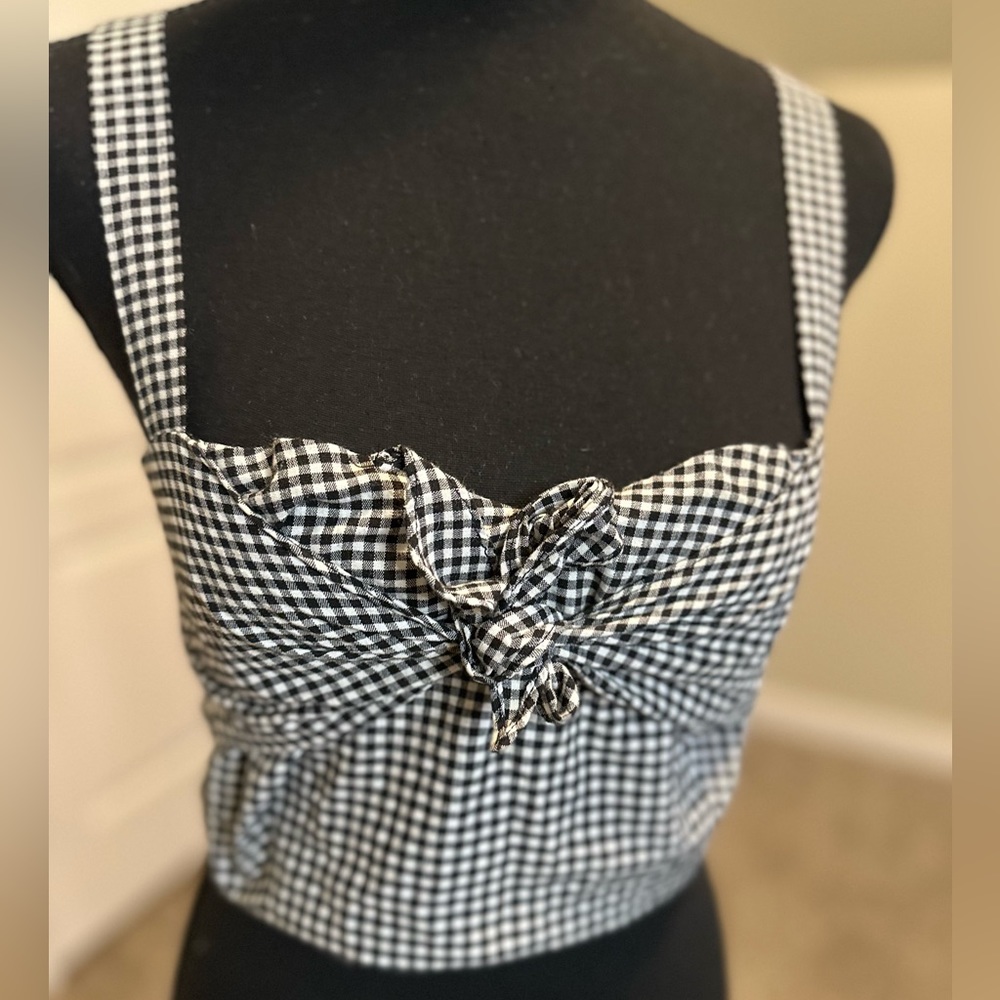 Crop top